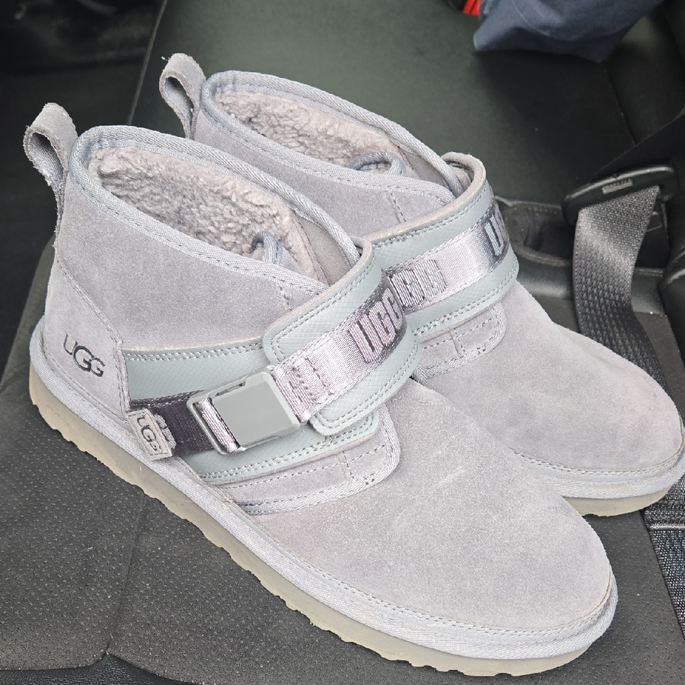 UGG Men's Neumel Snapback Boots Gray Sherpa Suede Boots Mens Size 11